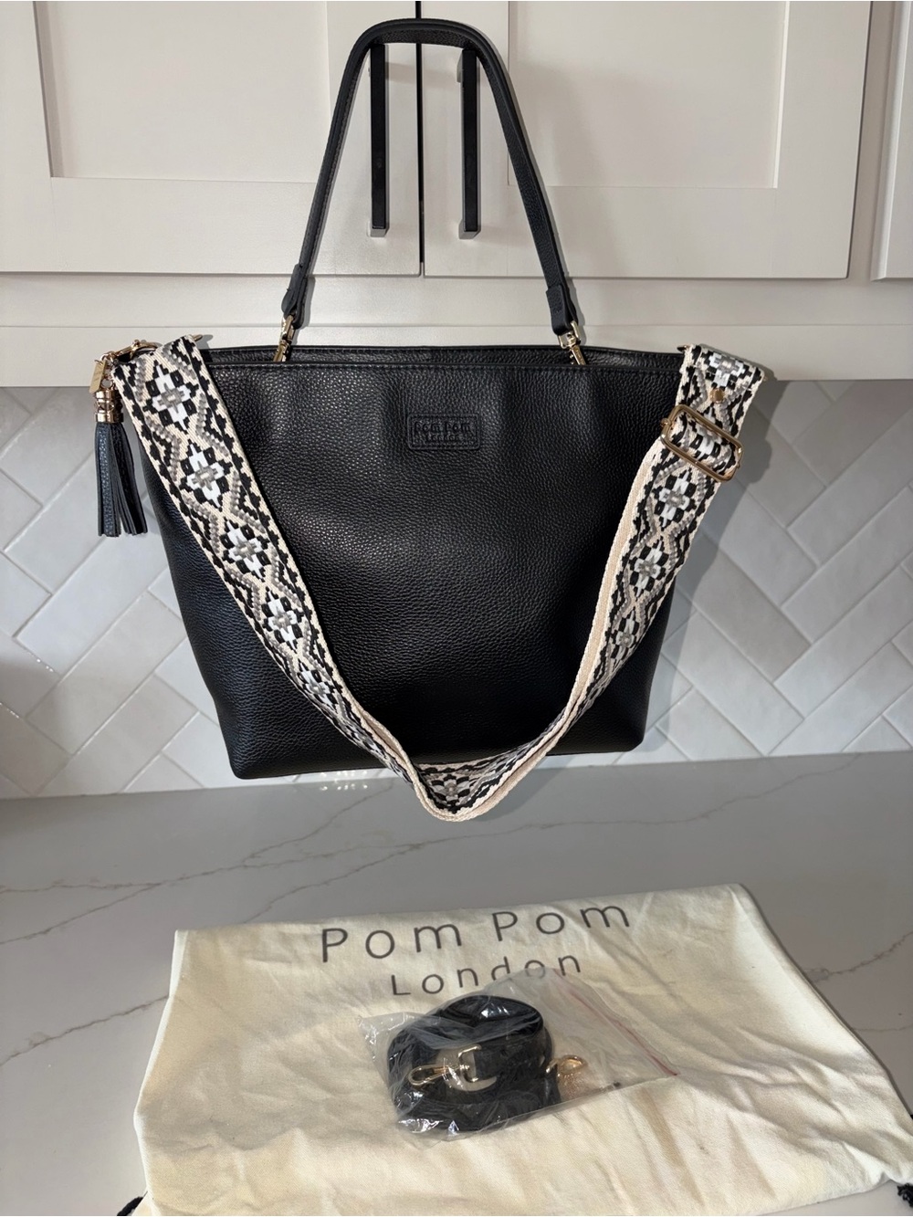Pom Pom London Retired Greenwich Black Leather Work Bag Purse Crossbody Strap